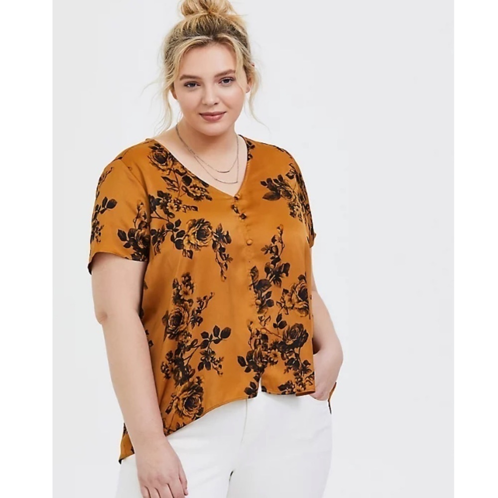 TORRID | Black and Gold Floral Charmeuse Button Up Flowy Silky Top | Size 00